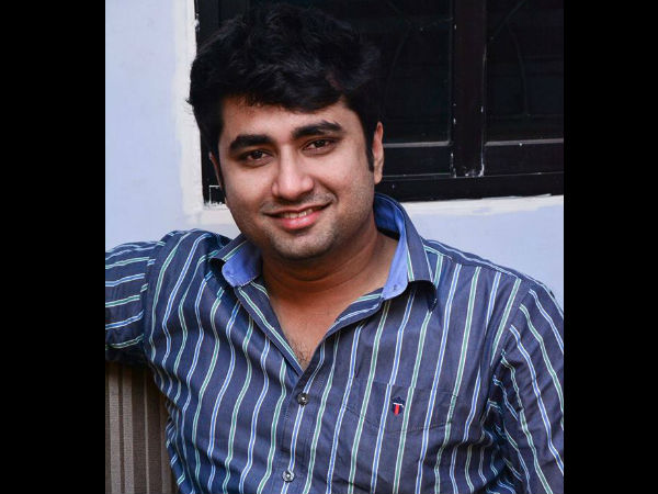 ফেসবুকে পুজো উদ্বোধনের ছবি ভাইরাল, ঋত-র পর শত-কে নিয়ে বিব্রত সিপিএম ফেসবুকে পুজো উদ্বোধনের ছবি ভাইরাল, ঋত-র পর শত-কে নিয়ে বিব্রত সিপিএম