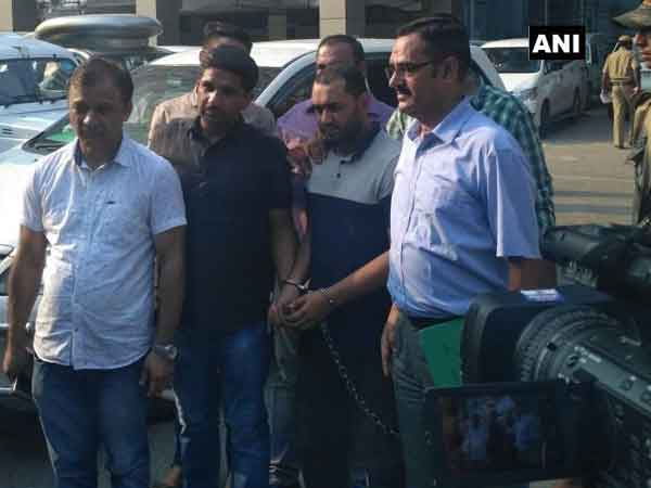 রোহিঙ্গাদের আল-কায়দায় নিযুক্ত করার দায়িত্বে ছিল দিল্লিতে ধৃত শামিয়ুন, দাবি গোয়েন্দাদের রোহিঙ্গাদের আল-কায়দায় নিযুক্ত করার দায়িত্বে ছিল দিল্লিতে ধৃত শামিয়ুন, দাবি গোয়েন্দাদের