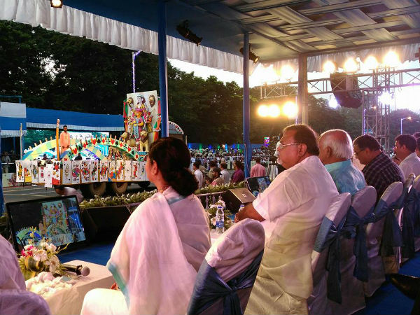 রেড রোড কার্নিভ্যালের জন্য মেট্রোর অতিরিক্ত পরিষেবা রেড রোড কার্নিভ্যালের জন্য মেট্রোর অতিরিক্ত পরিষেবা