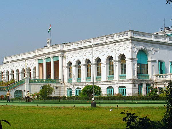 ন্যাশনাল লাইব্রেরি