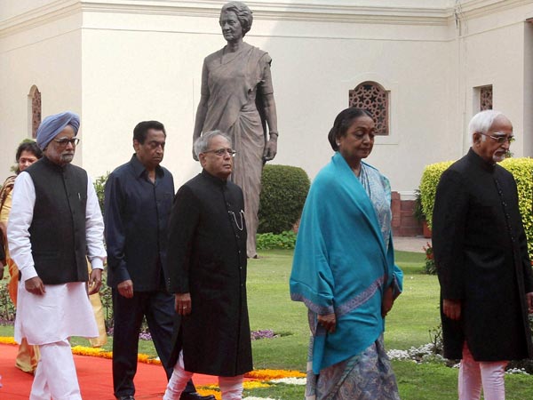 কেন দ্বিতীয় ইউপিএ সরকার মুখ থুবড়ে পড়েছিল?