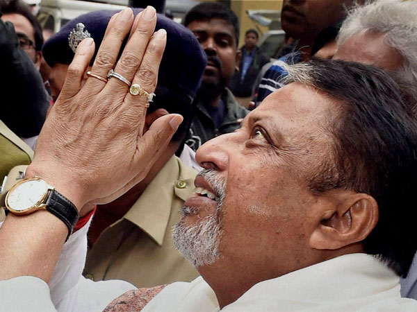 বুধবার রাজ্যসভা থেকে ইস্তফা, তার আগেই এমপি ল্যাডের টাকা নিয়ে বিস্ফোরক অভিযোগ মুকুলের বুধবার রাজ্যসভা থেকে ইস্তফা, তার আগেই এমপি ল্যাডের টাকা নিয়ে বিস্ফোরক অভিযোগ মুকুলের