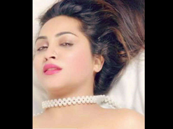 আফ্রিদির সঙ্গে নিজের যৌনসম্পর্ক নিয়ে ফের মুখ খুললেন এই মডেল, কী বললেন জানেন আফ্রিদির সঙ্গে নিজের যৌনসম্পর্ক নিয়ে ফের মুখ খুললেন এই মডেল, কী বললেন জানেন