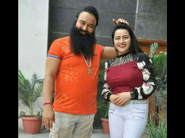 রাম রহিম জেলে থাকা অবস্থায় কেন ডেরার গোপন গুহায় ঢুকেছিল হানিপ্রীত, উঠে এল তথ্য রাম রহিম জেলে থাকা অবস্থায় কেন ডেরার গোপন গুহায় ঢুকেছিল হানিপ্রীত, উঠে এল তথ্য