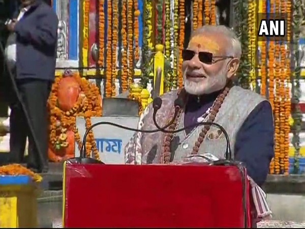বন্যা বিধ্বস্ত কেদারনাথের পুনর্গঠন, কেদারপুরীর ভিত্তি প্রস্তর স্থাপন করলেন মোদী বন্যা বিধ্বস্ত কেদারনাথের পুনর্গঠন, কেদারপুরীর ভিত্তি প্রস্তর স্থাপন করলেন মোদী