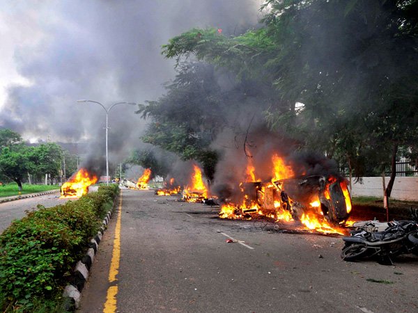 পাঁচকুলায় পরিকল্পিত হিংসার ছক কষা হয়েছিল এক সপ্তাহ আগেই পাঁচকুলায় পরিকল্পিত হিংসার ছক কষা হয়েছিল এক সপ্তাহ আগেই