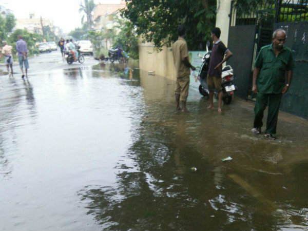 সোমবার থেকে ভারী সোমবার থেকে ভারী