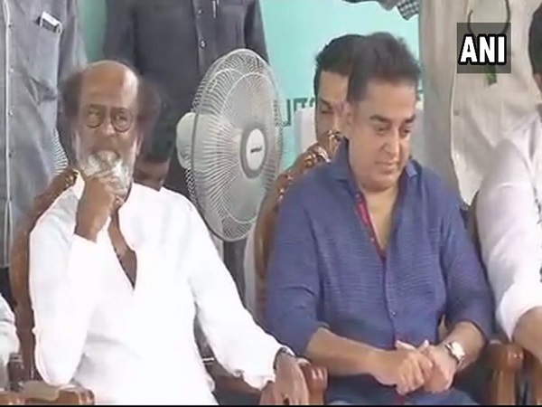 শুধুমাত্র নাম দিয়েই রাজনীতিতে সফল হওয়া যায় না, কামালকে ঠুকলেন রজনীকান্ত শুধুমাত্র নাম দিয়েই রাজনীতিতে সফল হওয়া যায় না, কামালকে ঠুকলেন রজনীকান্ত