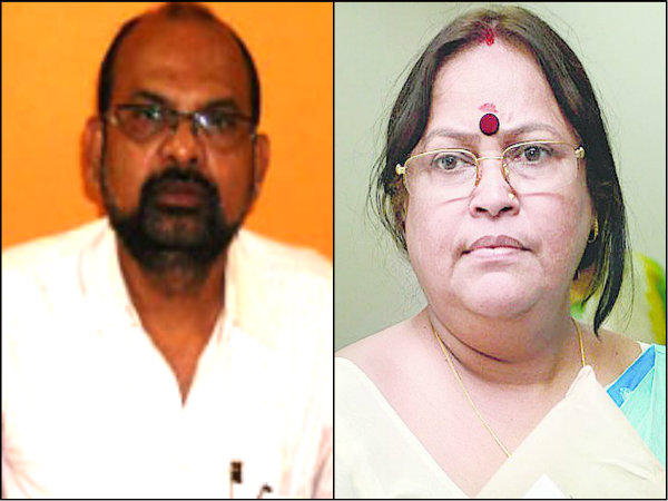মমতায় প্রকাশ তৃণমূলী গোষ্ঠীদ্বন্দ্ব, কোন গোষ্ঠীর হাতে রাশ বাতলে দিলেন নেত্রীই মমতায় প্রকাশ তৃণমূলী গোষ্ঠীদ্বন্দ্ব, কোন গোষ্ঠীর হাতে রাশ বাতলে দিলেন নেত্রীই
