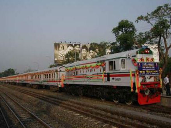 কলকাতা-খুলনা ট্রেন যোগাযোগ শুরু ১৬ নভেম্বর থেকে কলকাতা-খুলনা ট্রেন যোগাযোগ শুরু ১৬ নভেম্বর থেকে