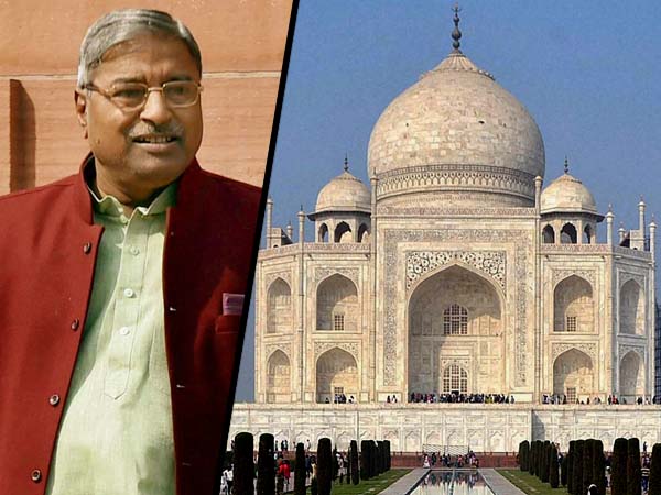 ফের বিতর্কিত মন্তব্য তাজমহলকে ঘিরে। এবারও অভিযুক্ত বিজেপি। দলের সাংসদ বিনয় কাটিহারের দাবি, তাজমহল হল শিবের মন্দির। মোঘল সম্রাট শাহজাহান তা দখল করে তাজমহল তৈরি করেছিলেন। ফের বিতর্কিত মন্তব্য তাজমহলকে ঘিরে। এবারও অভিযুক্ত বিজেপি। দলের সাংসদ বিনয় কাটিহারের দাবি, তাজমহল হল শিবের মন্দির। মোঘল সম্রাট শাহজাহান তা দখল করে তাজমহল তৈরি করেছিলেন।