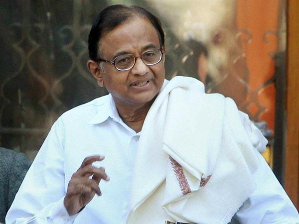 কাশ্মীরের 'অধিক' স্বায়ত্তশাসনের পক্ষে চিদাম্বরম, কড়া সমালোচনায় বিজেপি কাশ্মীরের 'অধিক' স্বায়ত্তশাসনের পক্ষে চিদাম্বরম, কড়া সমালোচনায় বিজেপি