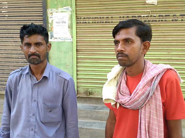 তে কেউ এগিয়ে তে কেউ এগিয়ে