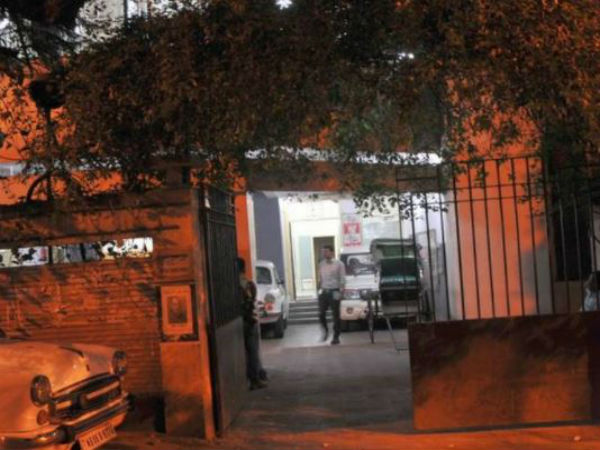 আলিমুদ্দিনে চলছে প্রস্তুতি