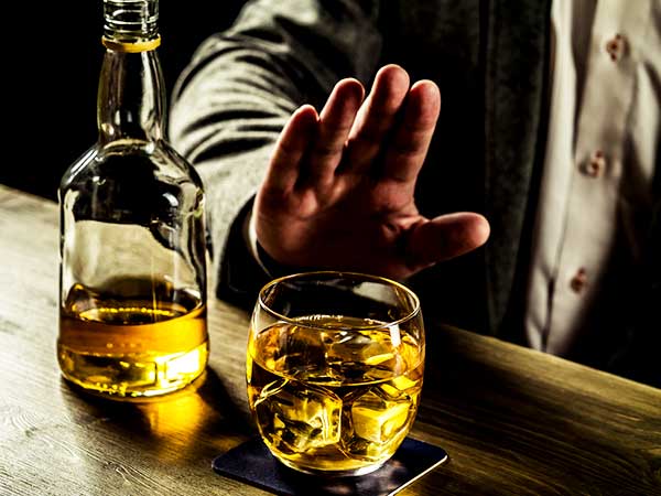 মদ্যপানও বিপদ ডেকে আনতে পারে