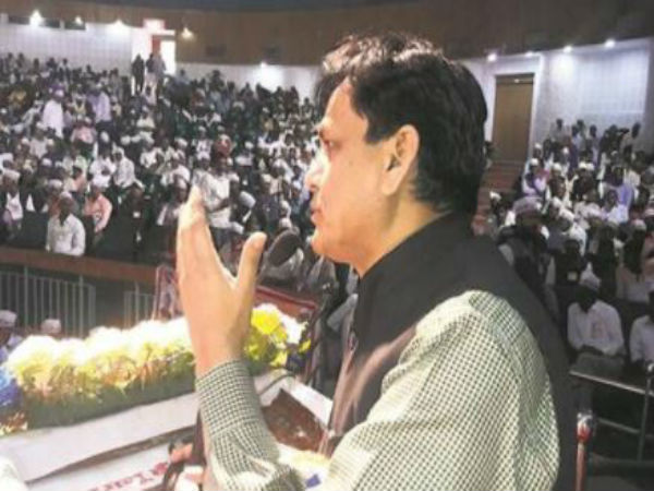 মোদীর দিকে আঙুল তুললে তা কাটার হুমকি