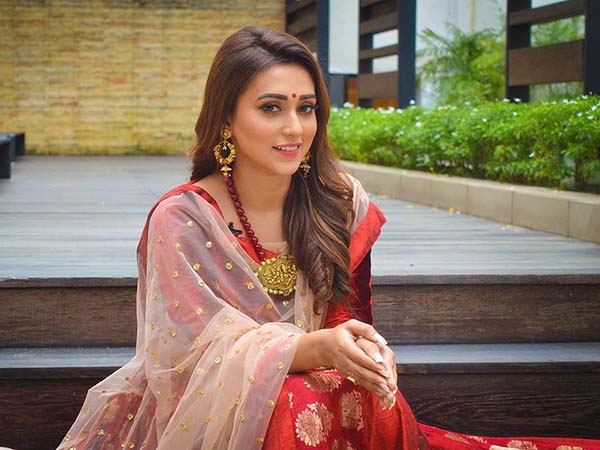 মিমি চক্রবর্তী