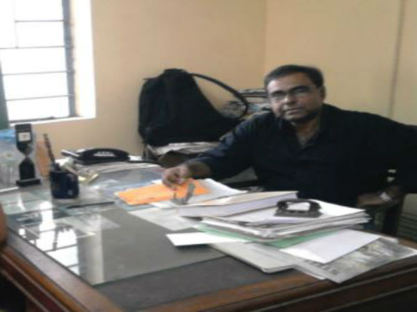 পে কমিশনের মেয়াদ বৃদ্ধির প্রতিবাদ, পুলিশ-আন্দোলনকারী ধস্তাধস্তি সল্টলেকে পে কমিশনের মেয়াদ বৃদ্ধির প্রতিবাদ, পুলিশ-আন্দোলনকারী ধস্তাধস্তি সল্টলেকে