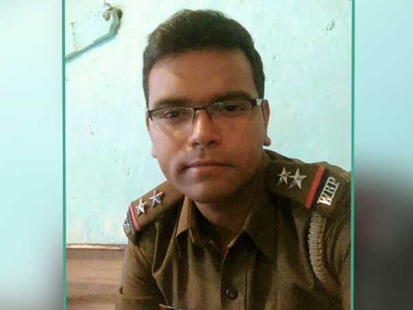 দার্জিলিং-এ এসআই অমিতাভ মালিক খুনে গ্রেফতার ৩ গুরুংপন্থী নেতা দার্জিলিং-এ এসআই অমিতাভ মালিক খুনে গ্রেফতার ৩ গুরুংপন্থী নেতা