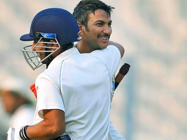 অনুষ্টুপ ও শ্রীবৎস্যর লড়াই