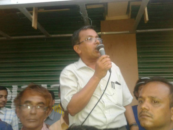 বালুরঘাটে প্রতিবাদী সভা করতে গিয়ে আক্রান্ত অম্বিকেশ-বিকাশ-মন্দাক্রান্তা, দর্শক পুলিশ বালুরঘাটে প্রতিবাদী সভা করতে গিয়ে আক্রান্ত অম্বিকেশ-বিকাশ-মন্দাক্রান্তা, দর্শক পুলিশ