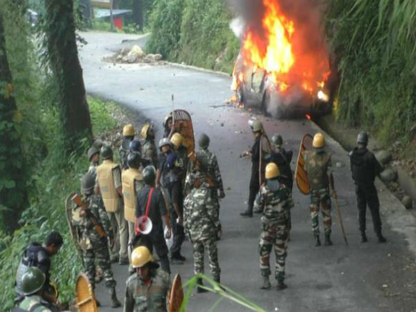 পাহাড়ে ফের বাহিনী-সংঘাত, এবার কার নির্দেশে এমন সিদ্ধান্ত পাহাড়ে ফের বাহিনী-সংঘাত, এবার কার নির্দেশে এমন সিদ্ধান্ত