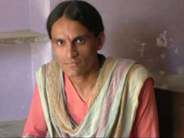 রাজস্থান হাইকোর্টের নির্দেশে দেশ পেল প্রথম বৃহন্নলা পুলিশ কনস্টেবল গঙ্গা কুমারীকে, পড়ুন তাঁর কাহিনি রাজস্থান হাইকোর্টের নির্দেশে দেশ পেল প্রথম বৃহন্নলা পুলিশ কনস্টেবল গঙ্গা কুমারীকে, পড়ুন তাঁর কাহিনি