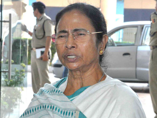 সরকারি কর্মচারীদের ছুটি ঘোষণা মমতার, বিধানসভাও মুলতবির আর্জি প্রিয়-র প্রয়াণে সরকারি কর্মচারীদের ছুটি ঘোষণা মমতার, বিধানসভাও মুলতবির আর্জি প্রিয়-র প্রয়াণে