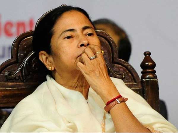 'পদ্মাবতী' বিতর্কে মমতার নাক কাটার হুমকি দেওয়া বিজেপি নেতা সুরজ পাল আমুর ইস্তফা 'পদ্মাবতী' বিতর্কে মমতার নাক কাটার হুমকি দেওয়া বিজেপি নেতা সুরজ পাল আমুর ইস্তফা