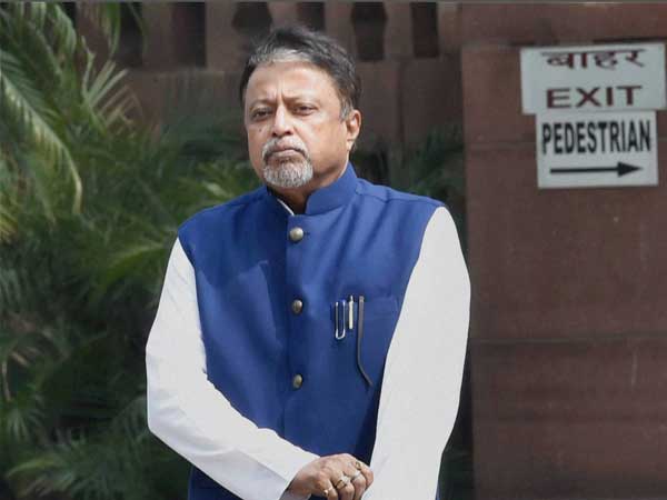 ঋতব্রতর ধর্ষণ মামলায় জড়িয়ে গেল মুকুল রায়ের নাম ঋতব্রতর ধর্ষণ মামলায় জড়িয়ে গেল মুকুল রায়ের নাম