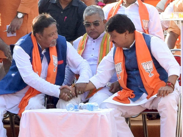 বিজেপির ‘বিরাট-ধোনি’কে ‘পরামর্শ’ তৃণমূলের পার্থ-র বিজেপির ‘বিরাট-ধোনি’কে ‘পরামর্শ’ তৃণমূলের পার্থ-র