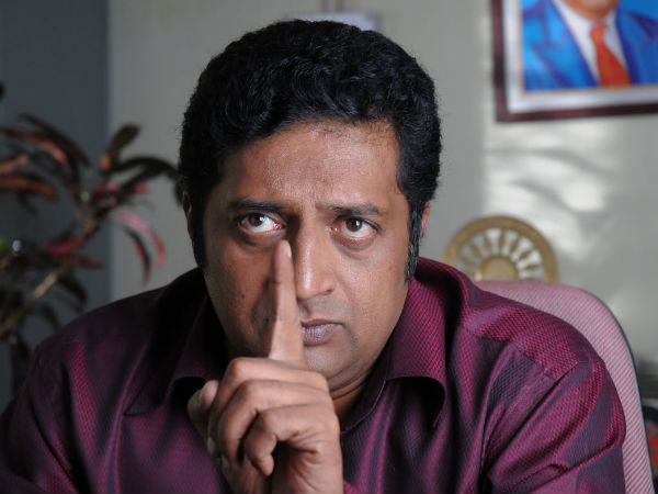 কামাল হাসানের পর হিন্দু সন্ত্রাস নিয়ে সরব প্রকাশ রাজ, ফের নাম না করে বিজেপিকে তোপ কামাল হাসানের পর হিন্দু সন্ত্রাস নিয়ে সরব প্রকাশ রাজ, ফের নাম না করে বিজেপিকে তোপ