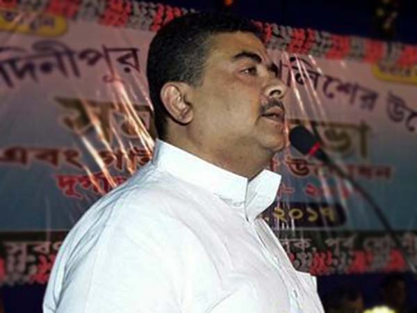 তড়িঘড়ি সুব্রতকে সভাপতির পদে বসালেন মমতা তড়িঘড়ি সুব্রতকে সভাপতির পদে বসালেন মমতা