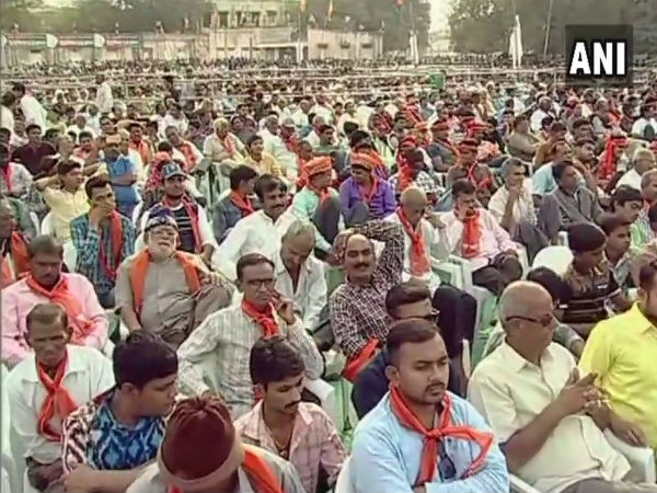 কোথায় সভা?