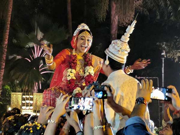 অর্জুনকে হারিয়ে জিতলেন পাওলি!