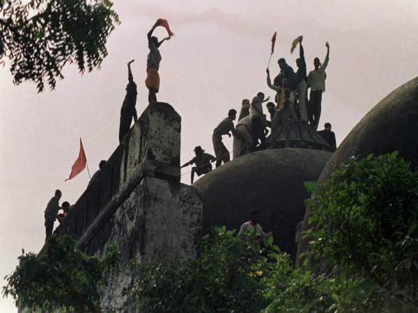 দুপুর ১টা ৫৫ মিনিট