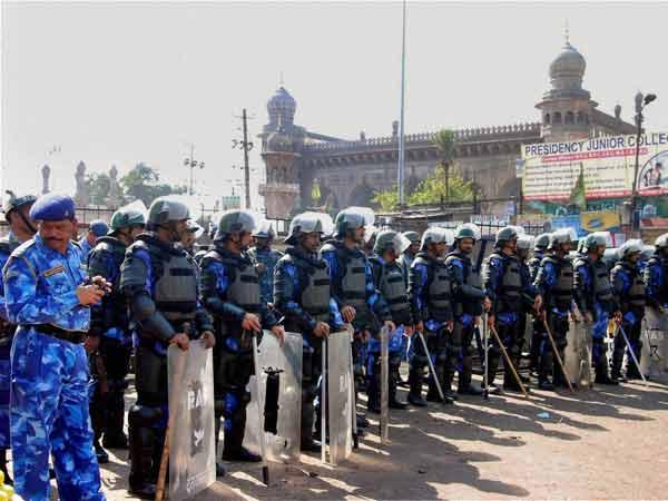 সন্ধ্যা সাড়ে ৬টা