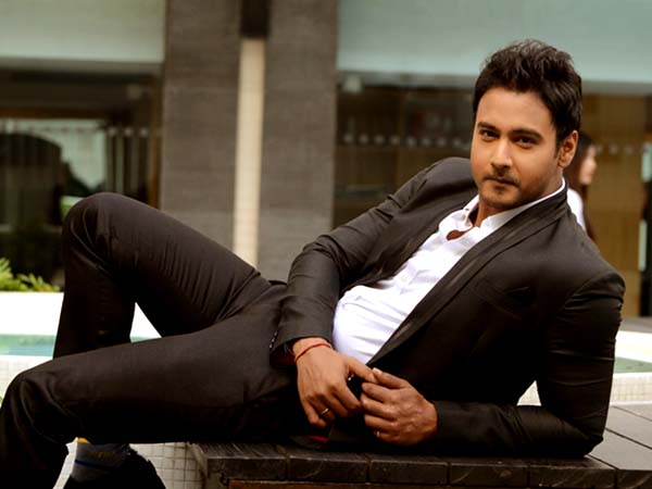 যশ দাশগুপ্ত