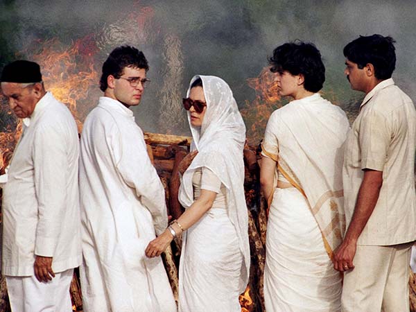 ১৯৯৭ কলকাতায় এলেন সনিয়া