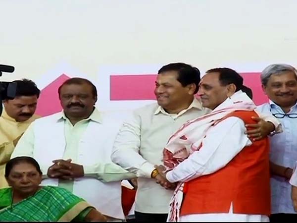 আনন্দীবেন প্যটেল ও রূপানি
