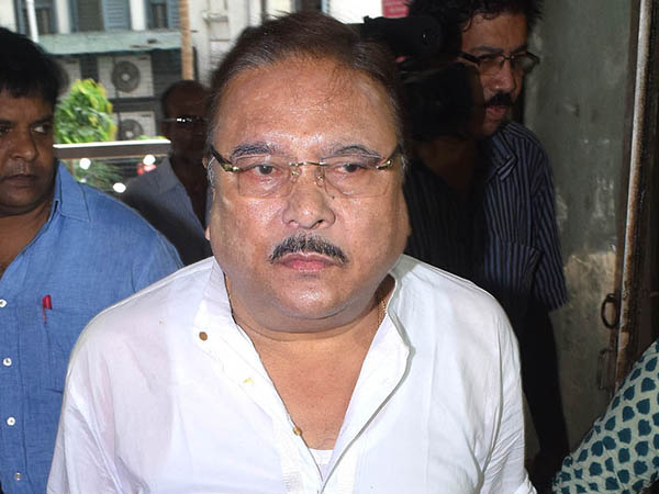 চোখে জল, তবু প্রতিবাদে ‘না’ অভিমানী মদনের