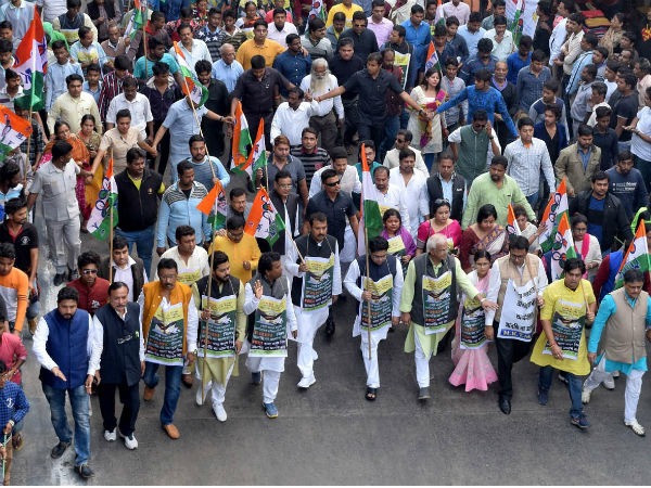 দিলীপকে ‘জিভকাটা’ কটাক্ষ অভিষেকের, পাল্টা বাণ বিজেপি রাজ্য সভাপতিরও দিলীপকে ‘জিভকাটা’ কটাক্ষ অভিষেকের, পাল্টা বাণ বিজেপি রাজ্য সভাপতিরও