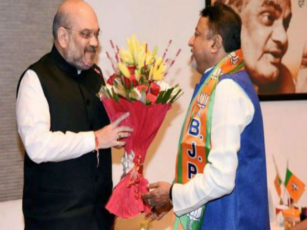 বুথ কমিটিতে 'মুকুল' ফোটাতে কী অবস্থায় রাজ্য বিজেপি, কী বলছে নেতৃত্ব বুথ কমিটিতে 'মুকুল' ফোটাতে কী অবস্থায় রাজ্য বিজেপি, কী বলছে নেতৃত্ব