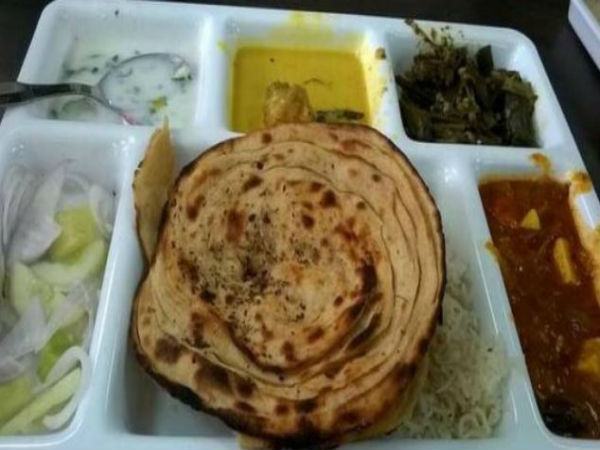 দিল্লিতে ১০ টাকায় মিলছে দুপুরের খাবার, কলকাতা পারবে কবে দিল্লিতে ১০ টাকায় মিলছে দুপুরের খাবার, কলকাতা পারবে কবে