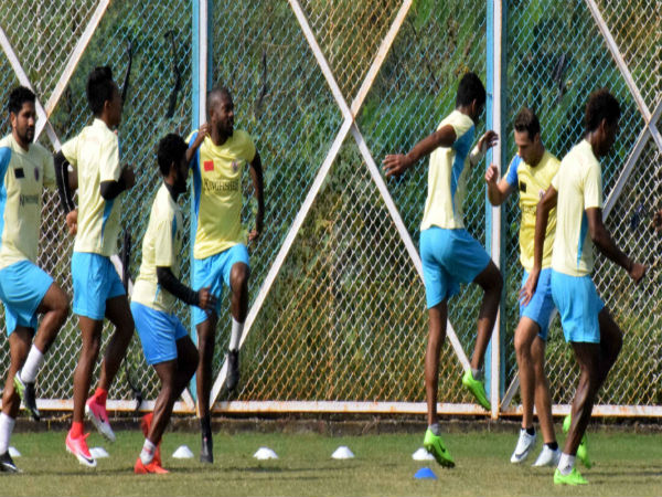 ডার্বি-র সম্ভাব্য একাদশে লালহলুদে ব্রাত্য বঙ্গসন্তান ডার্বি-র সম্ভাব্য একাদশে লালহলুদে ব্রাত্য বঙ্গসন্তান