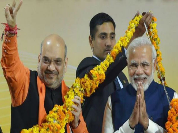 মোদীর রাজ্য মুখরক্ষা, শপথের আগেই বিজেপি পৌঁছে গেল তিন সংখ্যায় মোদীর রাজ্য মুখরক্ষা, শপথের আগেই বিজেপি পৌঁছে গেল তিন সংখ্যায়