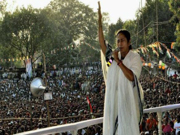 সম্ভবত জুনেই পঞ্চায়েত নির্বাচনের পক্ষে তৃণমূল, কারণ জেনে নিন সম্ভবত জুনেই পঞ্চায়েত নির্বাচনের পক্ষে তৃণমূল, কারণ জেনে নিন