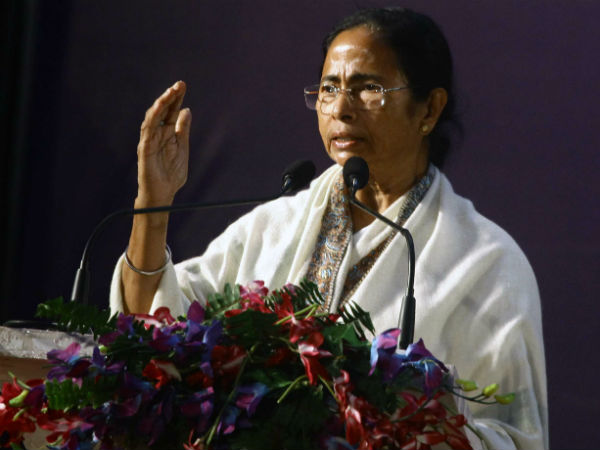 ইতিহাস বিকৃতিতে মোদী সরকারকে তুলোধনা মমতার, প্রশ্নে বিজেপির দেশপ্রেম ইতিহাস বিকৃতিতে মোদী সরকারকে তুলোধনা মমতার, প্রশ্নে বিজেপির দেশপ্রেম