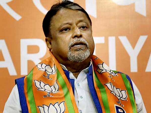 তৃণমূলের ‘বাচ্চা ছেলে’কে পাল্টা চ্যালেঞ্জ মুকুলের তৃণমূলের ‘বাচ্চা ছেলে’কে পাল্টা চ্যালেঞ্জ মুকুলের