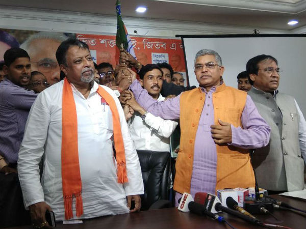 মুকুলের বিরুদ্ধে ‘চ্যালেঞ্জ’ জিতলেন মমতার প্রিয় ‘কেষ্ট’, ‘ভুল’ ভাঙাতে মাত্র ২৪ ঘণ্টা মুকুলের বিরুদ্ধে ‘চ্যালেঞ্জ’ জিতলেন মমতার প্রিয় ‘কেষ্ট’, ‘ভুল’ ভাঙাতে মাত্র ২৪ ঘণ্টা